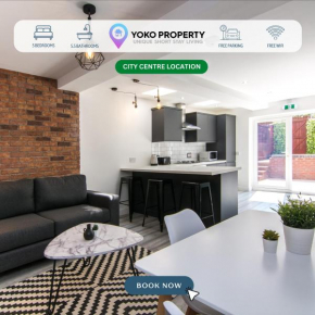 5 Bedroom 5 Bathroom House with Free Parking, Fast WiFi, Smart TV and Work Desks by Yoko Property